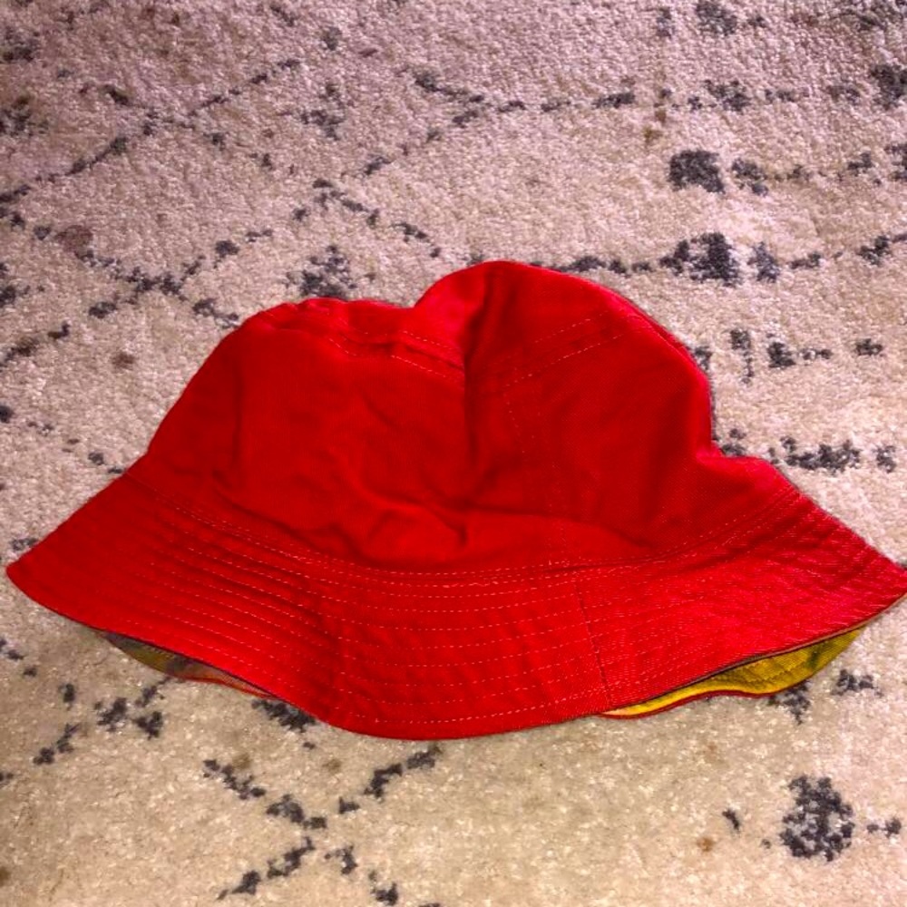 Reversible Bucket hat